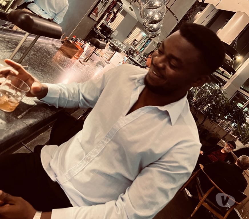 adult personals North London Edmonton - North London - Photos for Let’s link up for a drink and good vibe