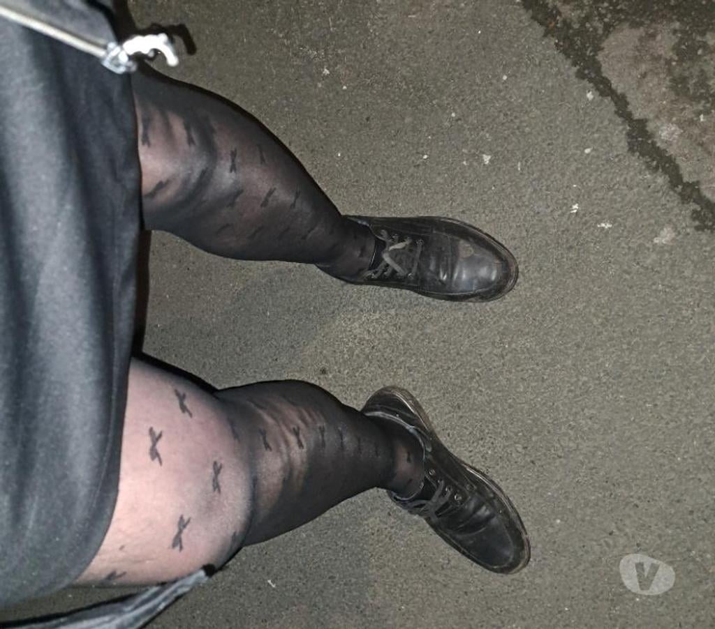 Escorts Oxfordshire West Oxfordshire - Photos for Cross dresser - sexy legs and naughty times!