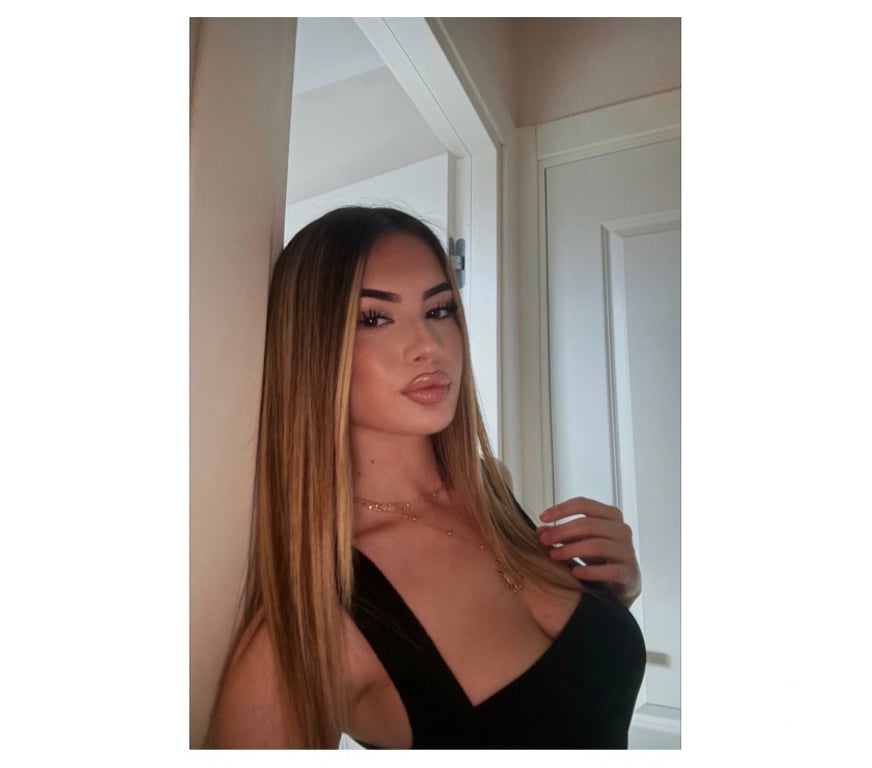 Escorts Central London Mayfair - Central London - Photos for 🍒NAUGHTY CHRIS 🪩 🔝HOTTEST BRUNETTE 🔝PARTY