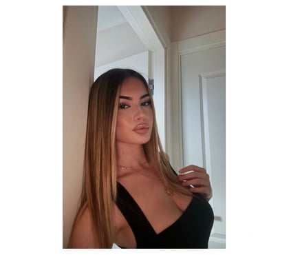 Escorts and Massages Mayfair Central London - Photos for 🍒NAUGHTY CHRIS 🪩 🔝HOTTEST BRUNETTE 🔝PARTY