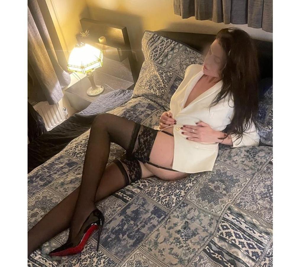 Escorts North West London Golders Green Station - North West London - Photos for New Duo, Relaxing time, The best❤️