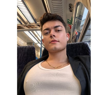 Gay Escorts Belfast City Centre (South) Belfast - Photos for 😈🔥 MAT BRAZILIAN HIGH CLASS BOY 🔥😈