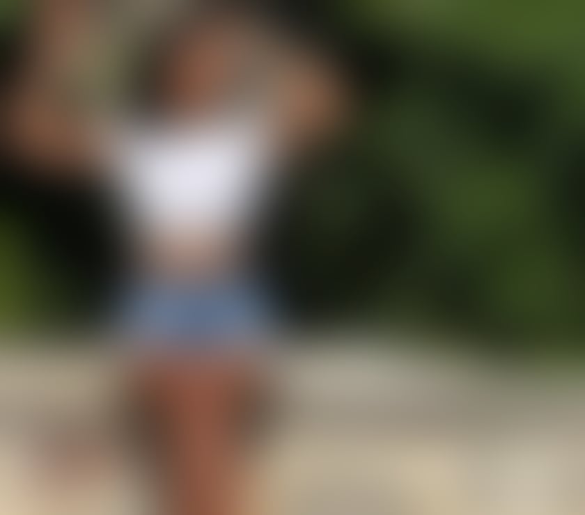 Escort East Croydon (Tramlink) Station South East London - Photos for French INDEPENDENT GFE with only polite gentlemen