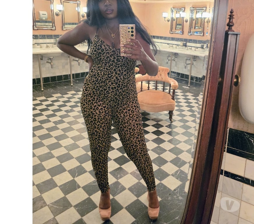Escorts Kent Gravesham - Photos for Black girls Ebony Relaxing massage Kent. NO RUSH