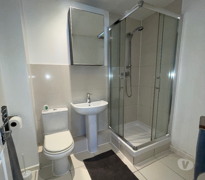 Property to Rent North West London Harrow - Photos for Discrete and Modern Apartment