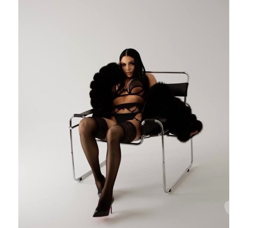 Escorts East London Havering - Photos for Let’s have fun I’m party girls💣