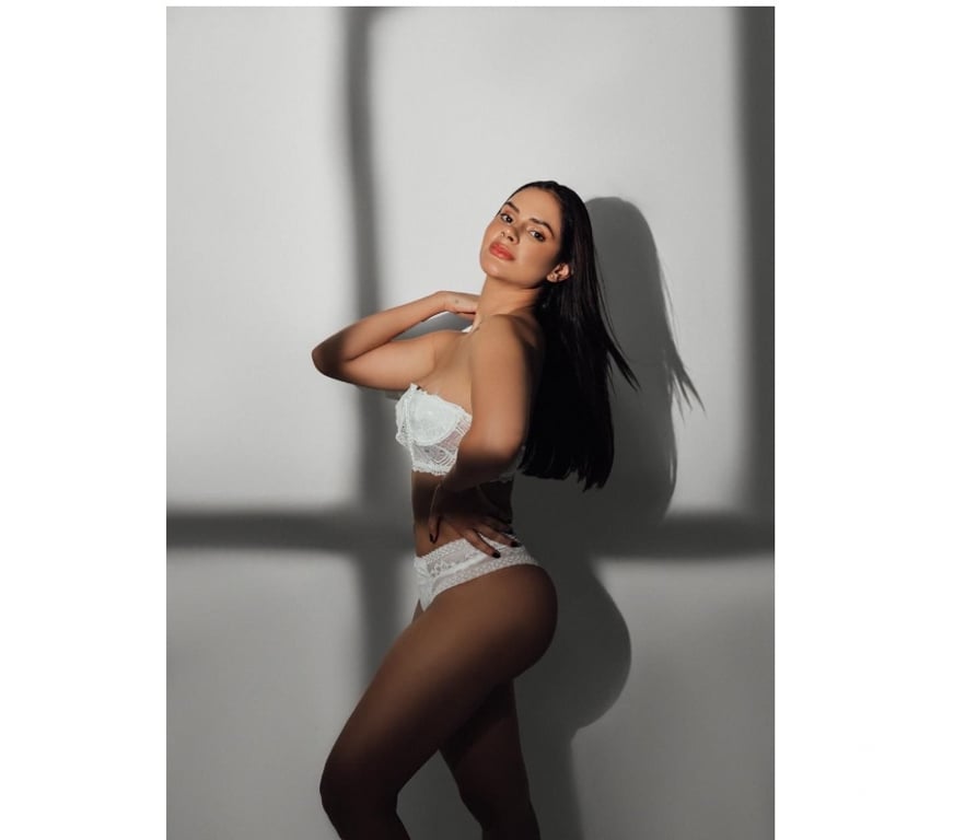 Escorts East London Stratford - East London - Photos for Rates from £40 🫦LAURA🔞LADY FOR GENTLEMEN🇧🇷