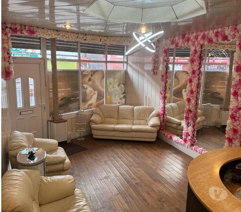 Full body massage Merseyside Liverpool - Photos for You deserve a moment of pure bliss