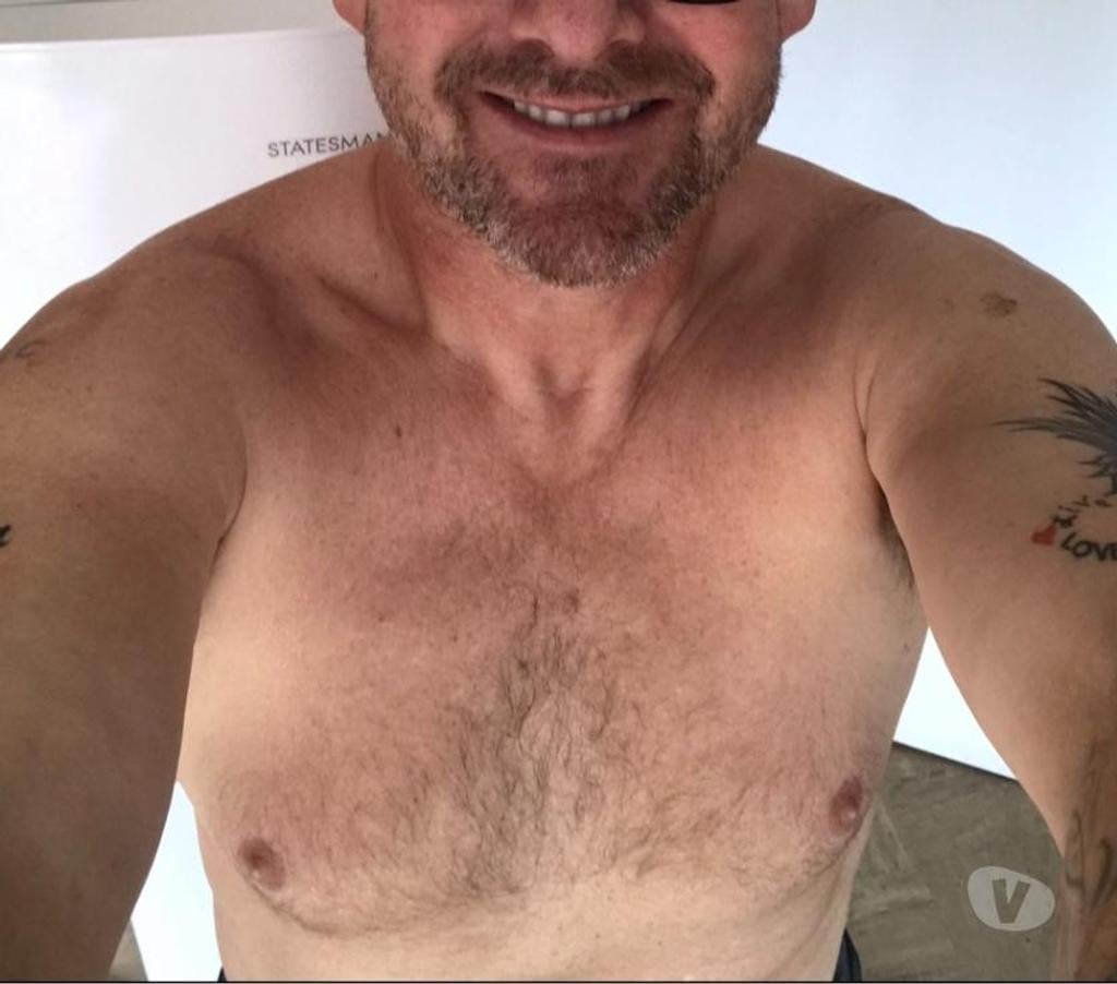  Gay massage Merseyside Knowsley - Photos for Genuine dad gay male escort in calls preferred but will out