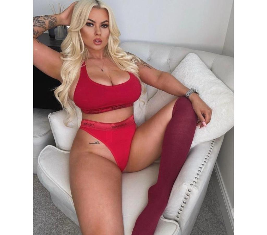 Escorts Merseyside Liverpool - Photos for 馃挜馃挜CARLA SEXY GIRL NEXT DOOR !!Best Massage!BJ馃槣