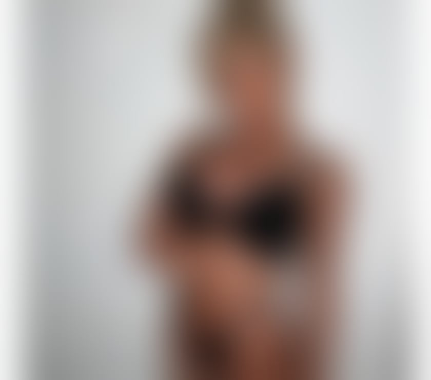 Escorts Buckinghamshire High Wycombe - Buckinghamshire - Photos for 😍Real PARTY GIRL🥂Outcall only🎉verify by videocall