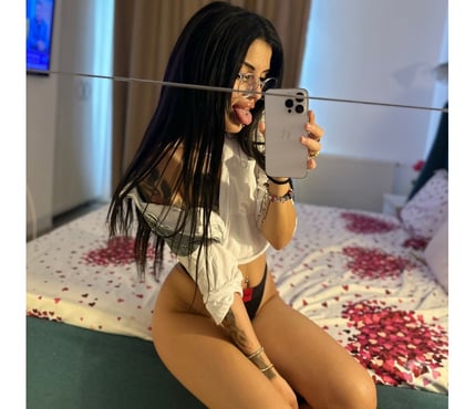 Photos for Hello guys💯LORY🆘New party girl❤️OUTCALL