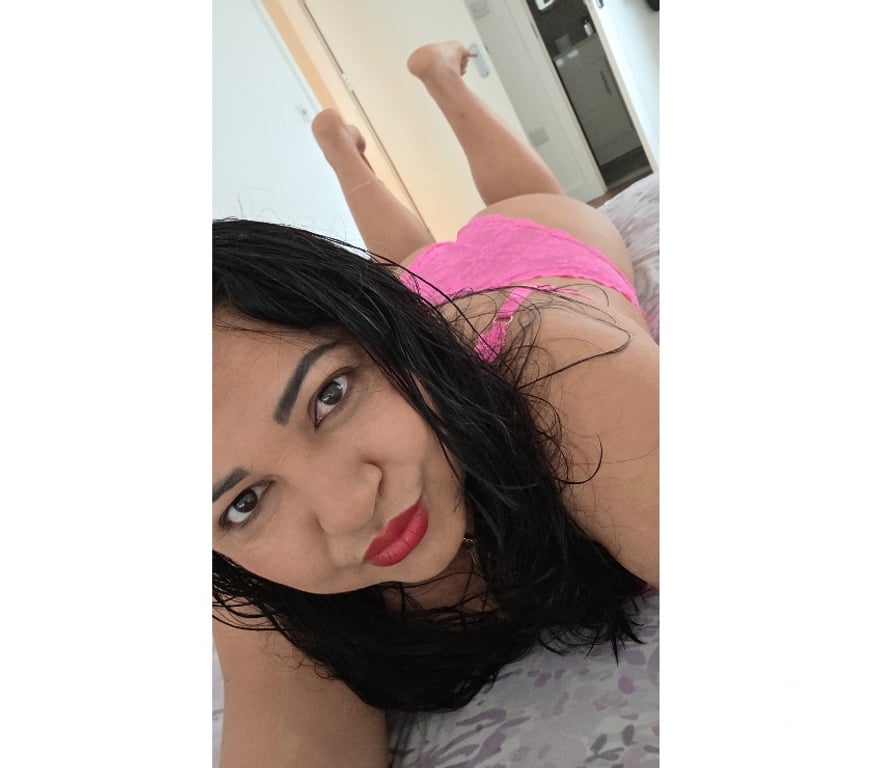 Escorts Hertfordshire Dacorum - Photos for 🌶️ Julie GFE Brazilian girl Hemel 🇧🇷