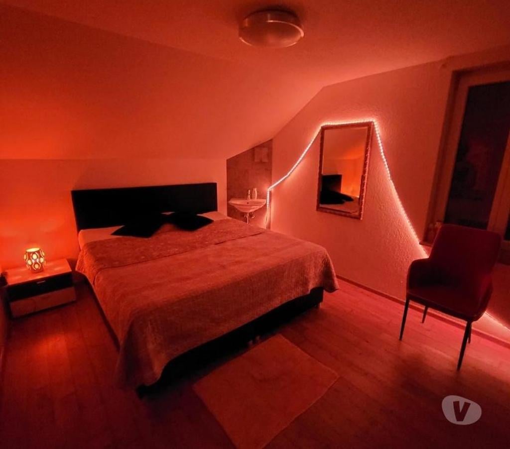 Escorts South West London Clapham Junction Station - South West London - Photos for MASSAGE BODY TO BODY B2B TANTRIC MASSAGE