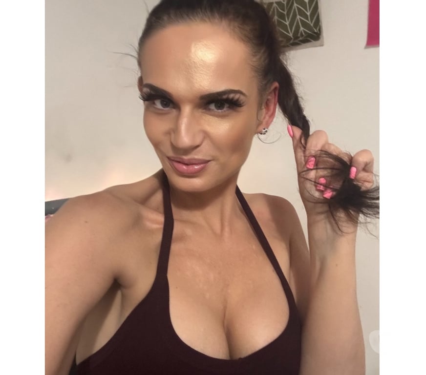 Escorts East London Canning Town - East London - Photos for The Best MILF in East London - British English, aged 45