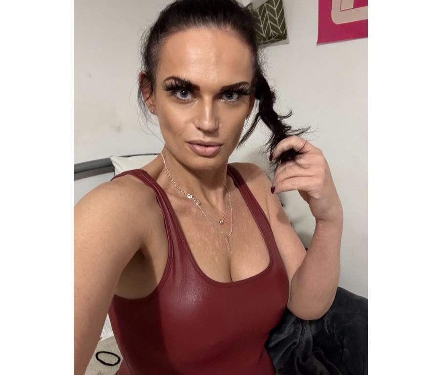 Escorts East London Canning Town - East London - Photos for The Best MILF in East London - British English, aged 45