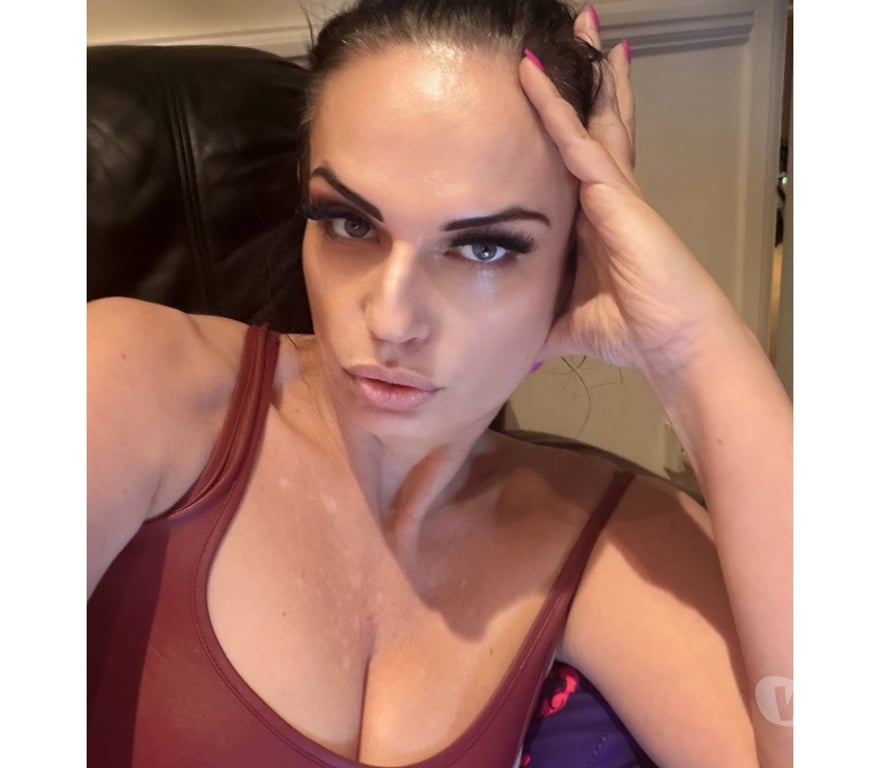 Escorts East London Canning Town - East London - Photos for WOTCHA! Best MILF in London - British English, aged 45