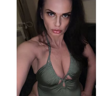 Escorts Canning Town East London - Photos for WOTCHA! Best MILF in London - British English, aged 45