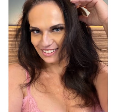 Escorts Canning Town East London - Photos for WOTCHA! Best MILF in London - British English, aged 45