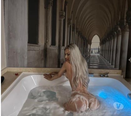  Escorts Crosshill Glasgow - Photos for Lara new in Glasgow ♥️ party girl