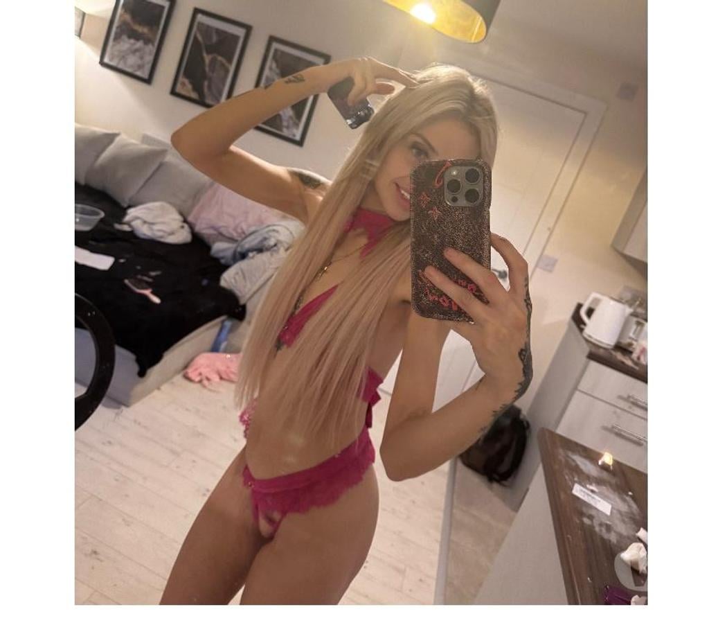 Escorts West Yorkshire Kirklees - Photos for Blonde babe can verify