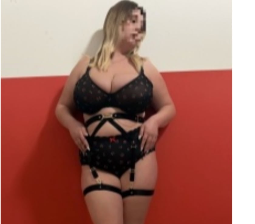  Escorts Belfast City Centre (South) Belfast - Photos for Curvy mistress gorgeous new en town