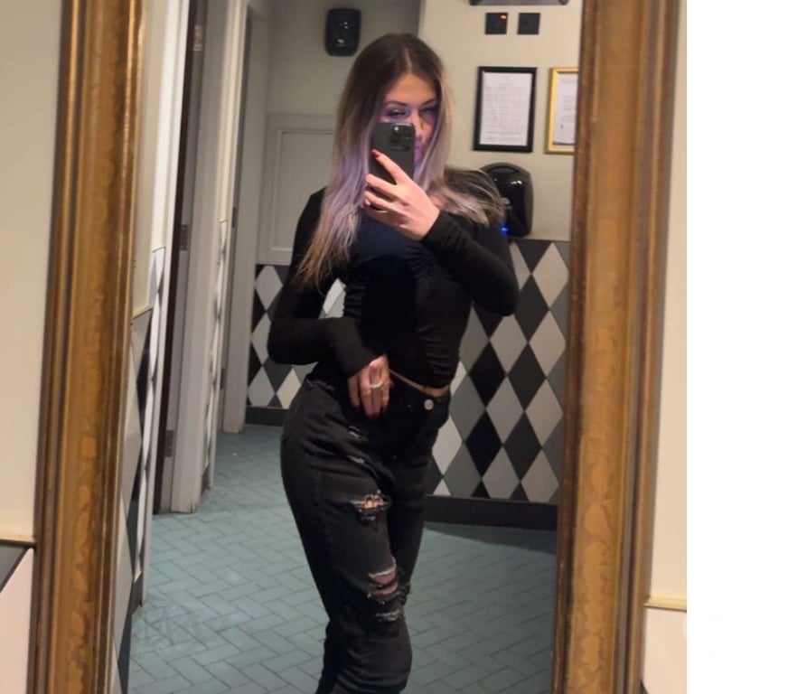 Adult Entertainment Central London London Bridge Station - Central London - Photos for Petite Scottish Girl Next Door 🍑