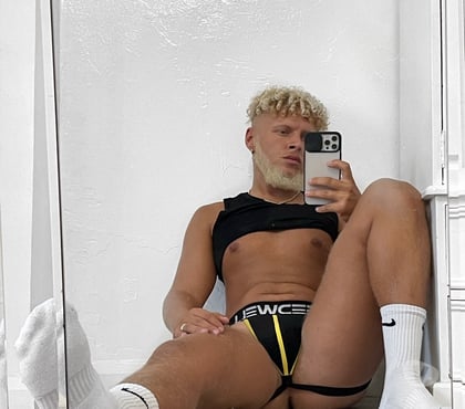 Gay massage Wrotham Tonbridge and Malling - Photos for Available outcall new in town ✅ hot fun