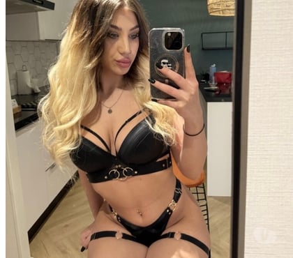 Escorts and Massages North Benfleet Basildon - Photos for BLONDE GIRL💋🔥PARTY A NIGHT🍾