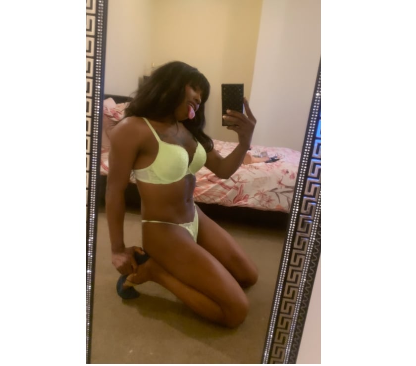 Trans Escorts South East London East Croydon (Tramlink) Station - South East London - Photos for Ts,Cassandra Hot