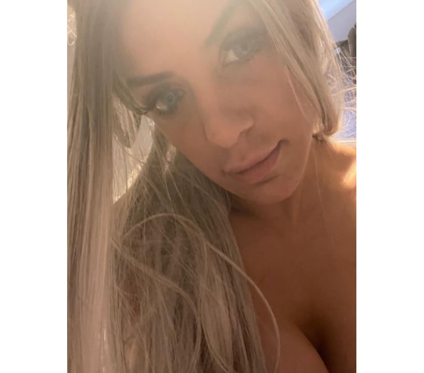  Escorts & Erotic Massage Chester Cheshire West and Chester - Photos for Platinum perfection independent BRITISH escort 🩶