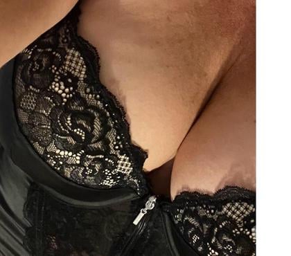 Escorts Alphington Exeter - Photos for Sexybustylady54