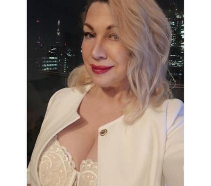 Escorts Aldgate East East London - Photos for Mature British Elea