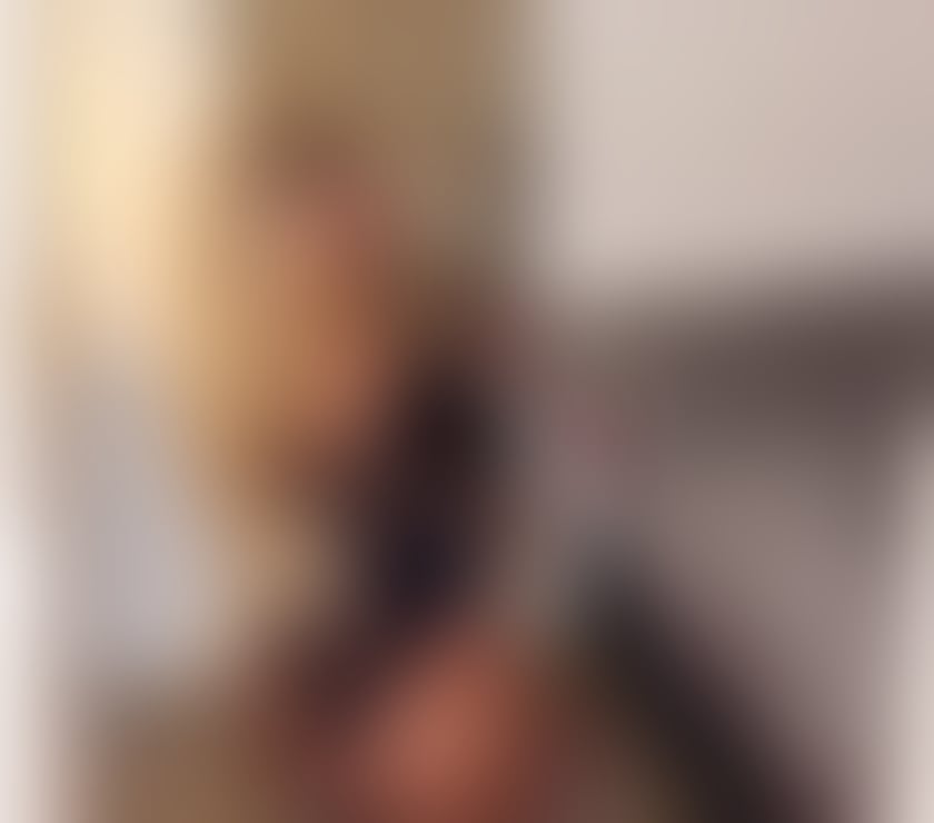 Trans Escorts South East London New Cross - South East London - Photos for Donatella Wild Brasilian discreet private flat