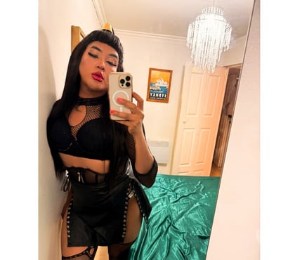 Trans Escorts New Cross South East London - Photos for Miss Donatella Wild