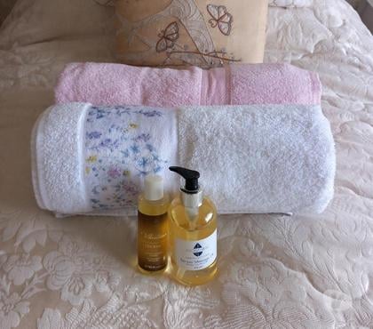  Escorts Foulridge Pendle - Photos for Massages for LADIES ONLY, over 25.