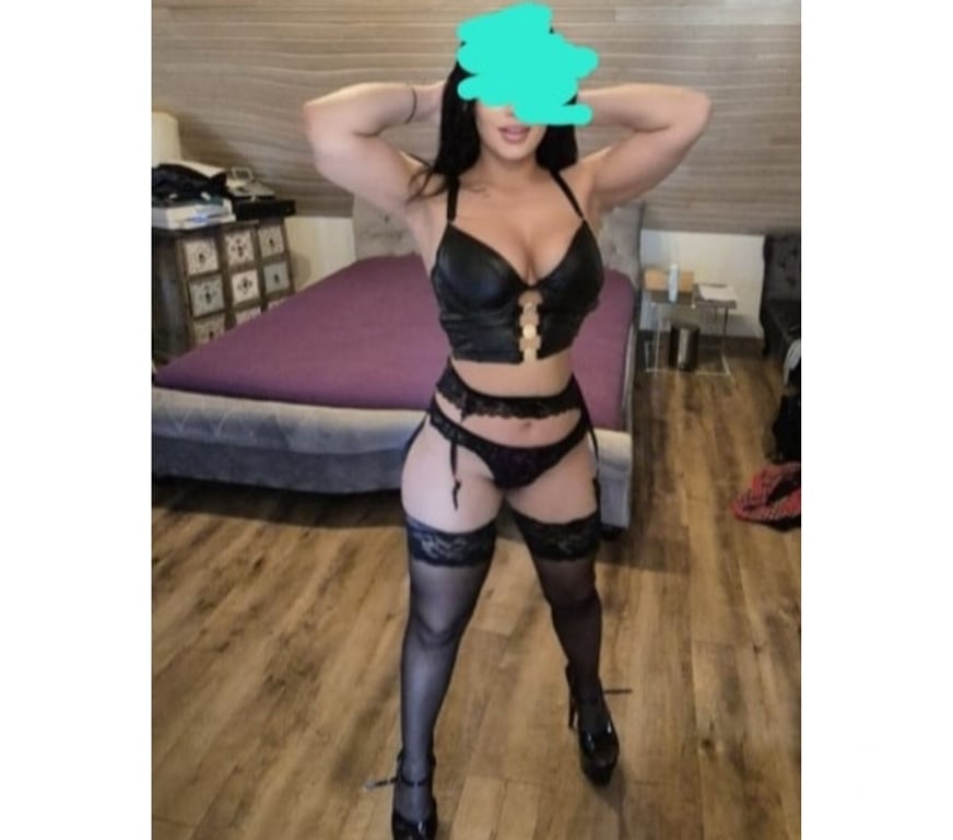 Escorts Peterborough Peterborough City Centre - Peterborough - Photos for Carla 🫦sexy girls l🚨outcall incall🚨