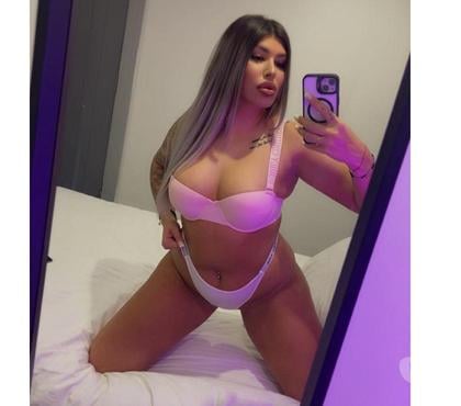  Escorts Huddersfield Kirklees - Photos for Isabell new in your town
