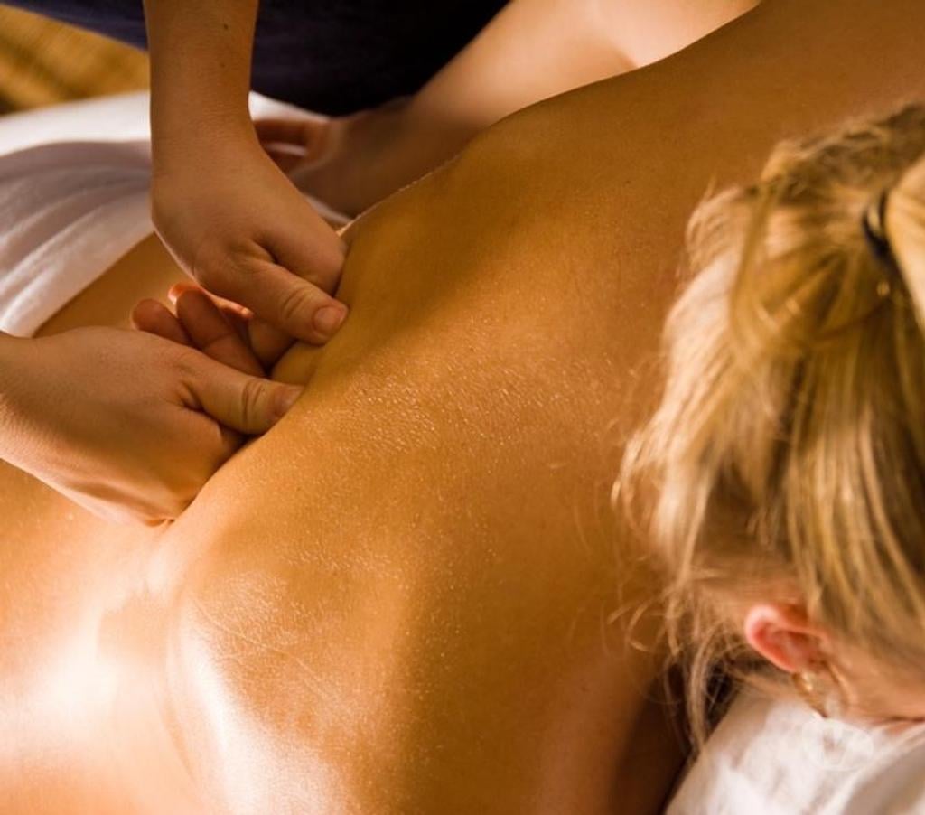 Full body massage Dorset Bournemouth, Christchurch and Poole - Photos for Visting London male offers massage to couples or females