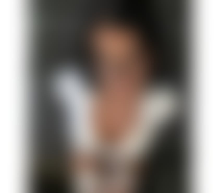  Escorts Luton Town Centre Luton - Photos for Hot girl xx call me x x xxxxx