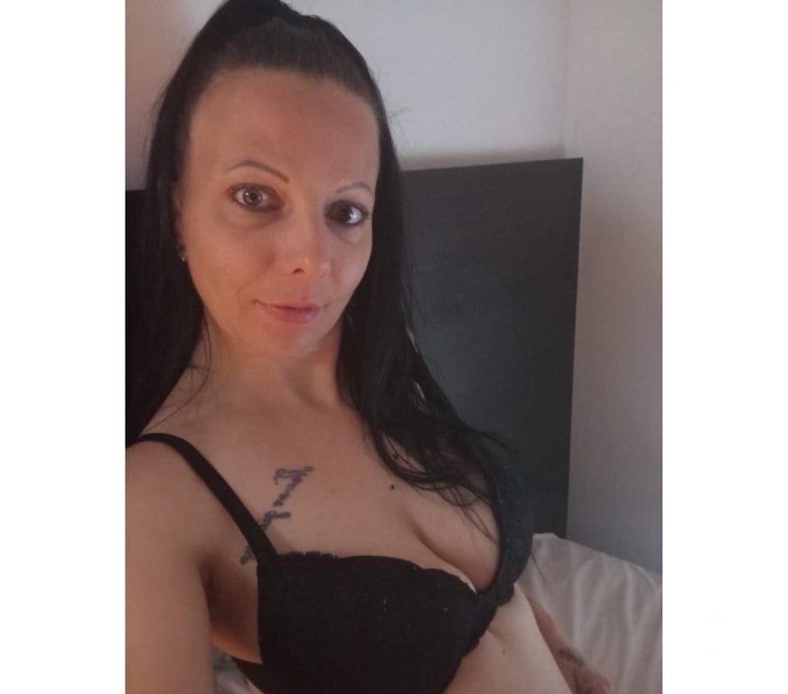 Escorts Derbyshire Derby - Photos for Last day !!! Here New Hot Ketty in town