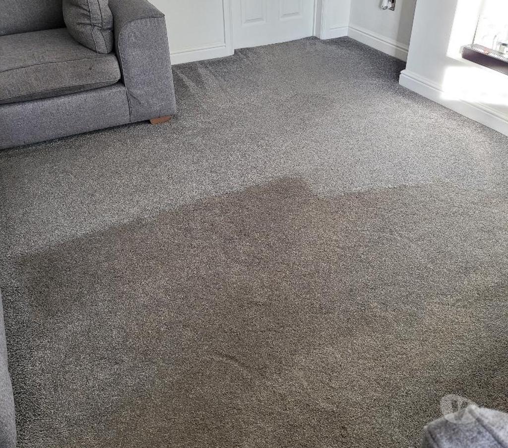 Adult Entertainment Merseyside Saint Helens - Photos for The Naughty carpet cleaner who cleans rugs slowly.