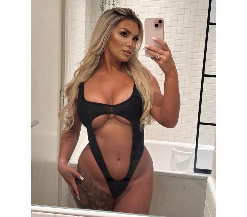 Escorts Surrey Guildford - Photos for Party girl 🎉 Best sexy blonde girl in town🫦