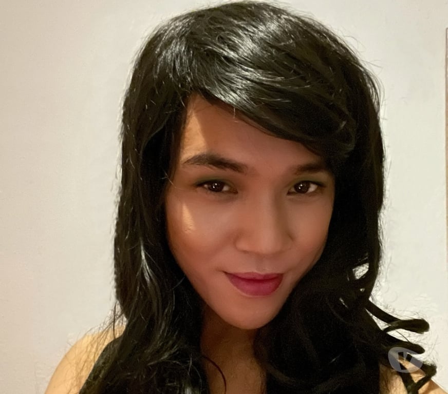 Escorts York York City Centre - York - Photos for Asian horny TV cross dresser waiting for you guys