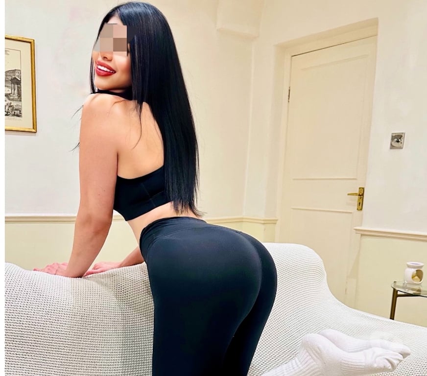 Escorts East London Aldgate East - East London - Photos for GFE PARTY MARIA