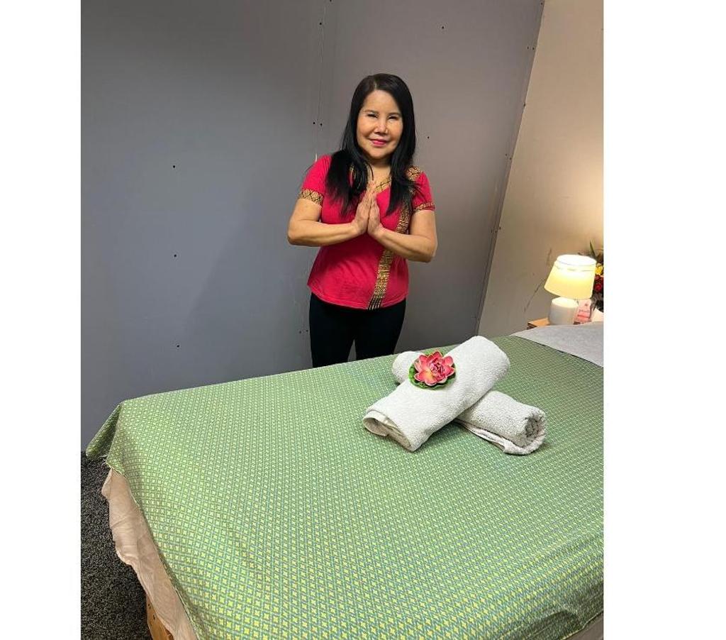 Full body massage Lancashire Burnley - Photos for Thai wawa massags in Burnley
