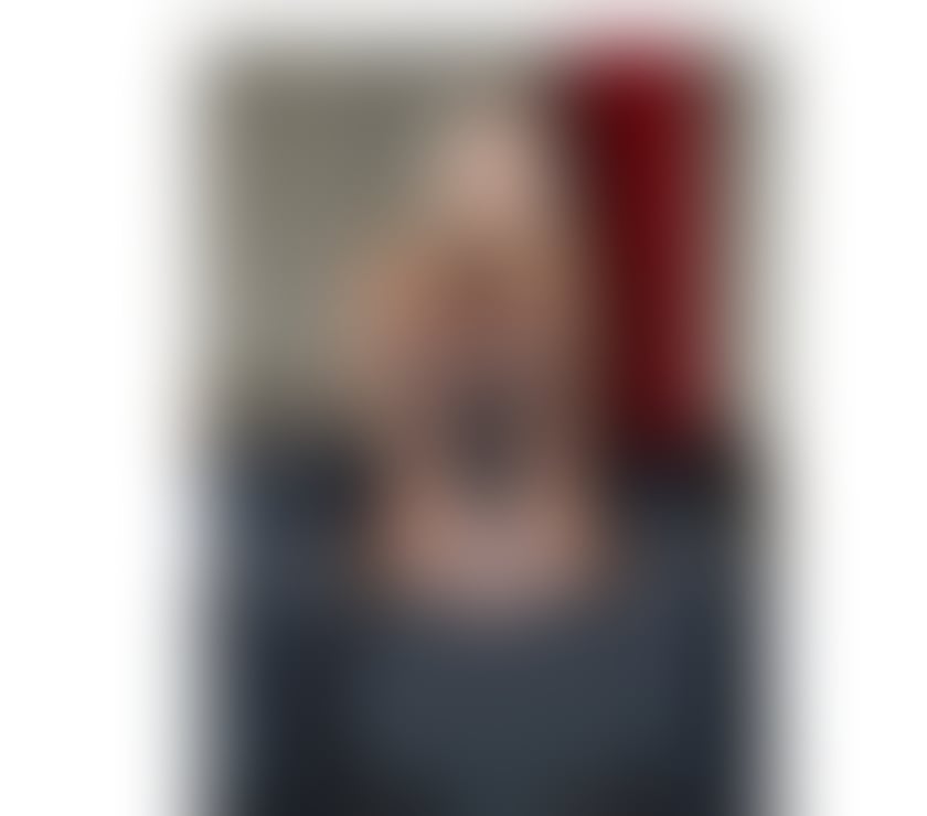 Escorts West Yorkshire Bradford - Photos for Queen Sara working till late