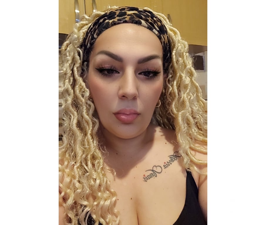 Escorts West Yorkshire Leeds - Photos for Vanessa milf ready for you