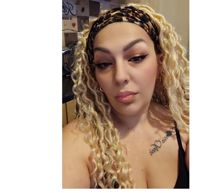 Escorts West Yorkshire Leeds - Photos for Vanessa milf ready for you