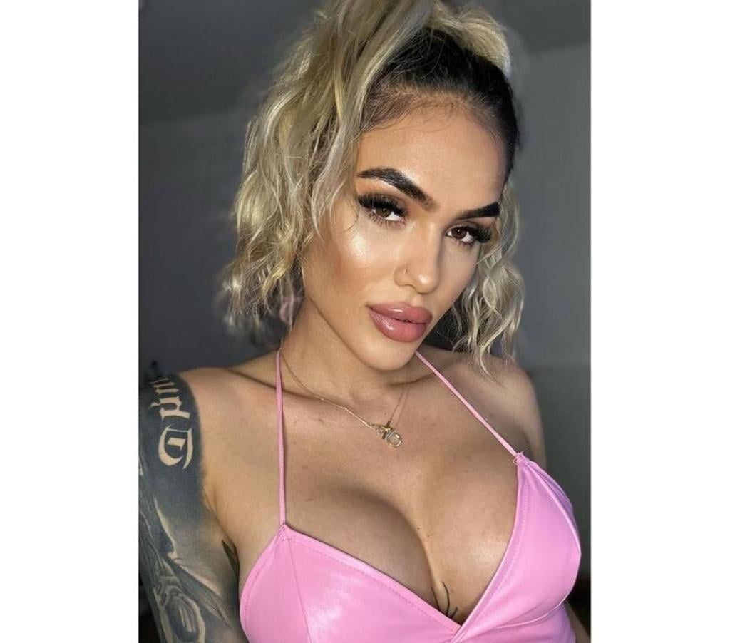 Escorts Glasgow Glasgow City Centre - Glasgow - Photos for Confirm video Sara - I'm back in town xx